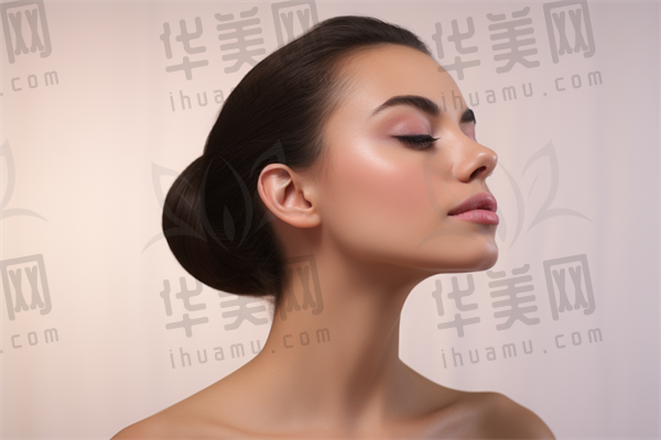 合肥福华医疗美容医院韩风双眼皮手术原价8000元起，现优惠仅需6000元起，限时促销，重塑美丽，机不可失！
